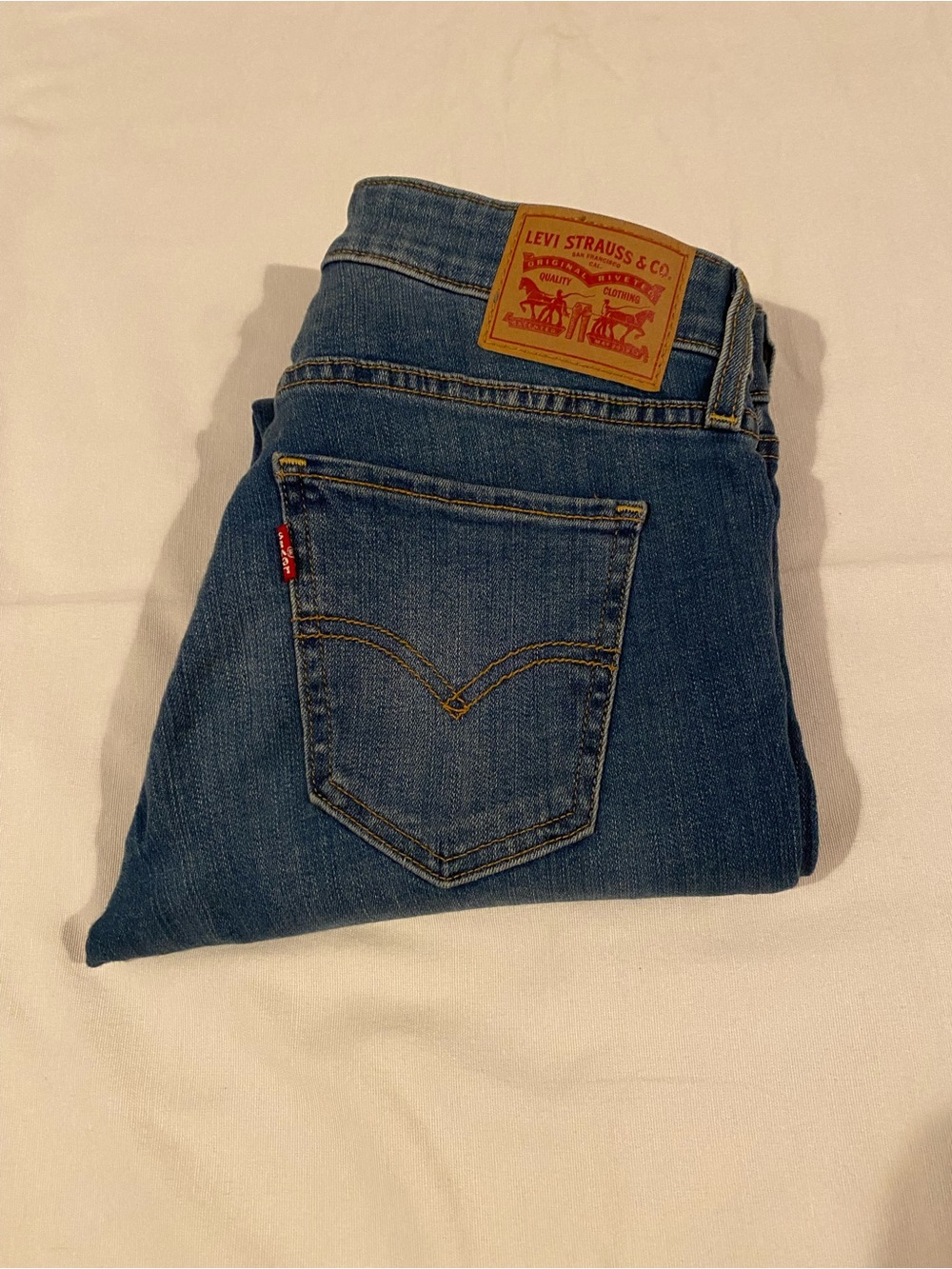 Levi's Men's Medium Blue Straight-Leg Jeans